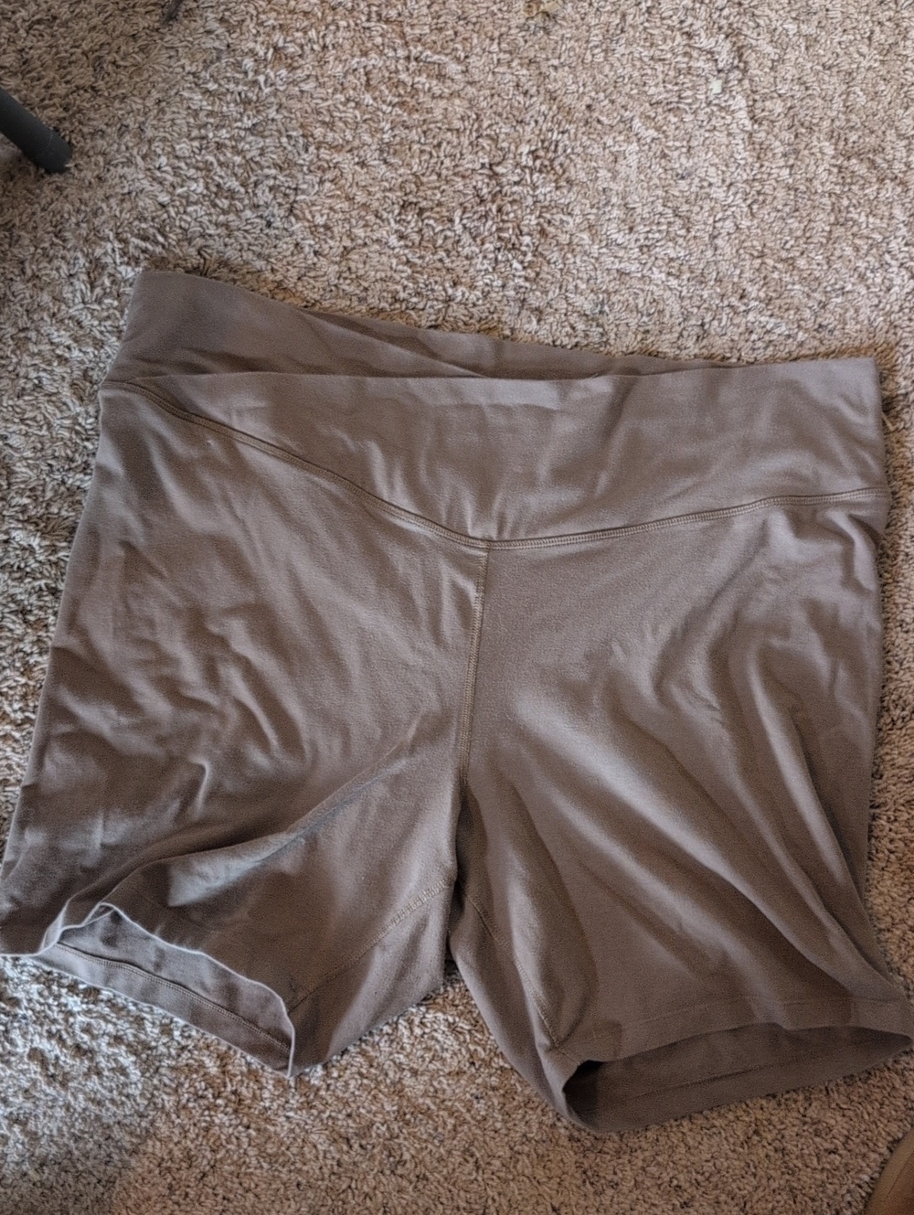 Old Navy Women's High-Rise Bike Shorts in Taupe Brown